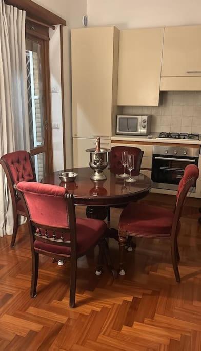 Lovely Terrace Aurelia Apartment